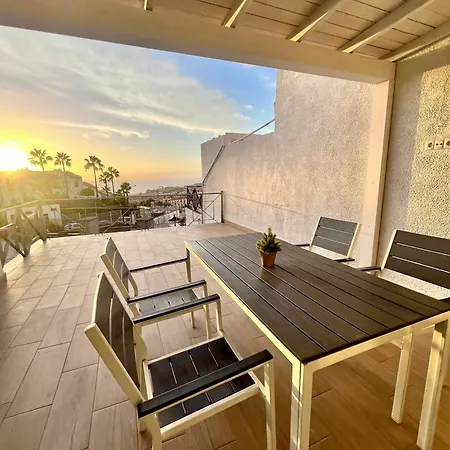 Ocean Terrace Адехе